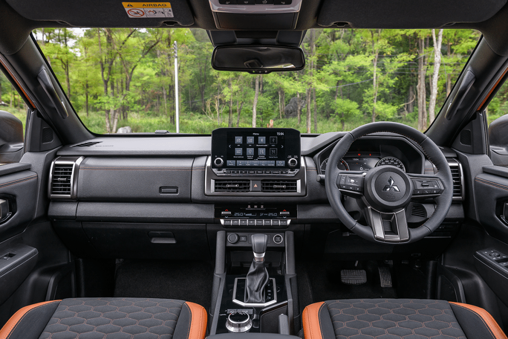 All New 2024 Mitsubishi Triton Interior Image
