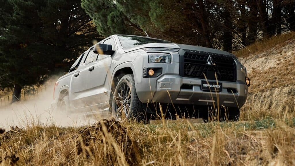 LTD Triton 4WD 1600x900 ScaleWidthWzEyMDBd