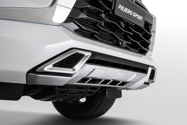 Pajero Sport Front Under Garnish