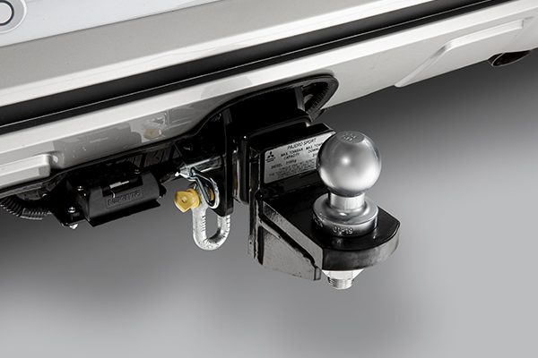 Pajero Sport Tow bar and wiring